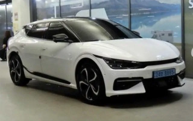 EV6롱레인지 중고차 EV6 롱레인지 AWD 매물 사진 8 - 2023/07 169,876km