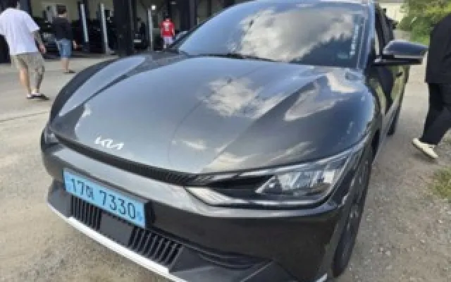 EV6롱레인지 중고차 EV6 롱레인지 매물 사진 16 - 2022/07 36,640km