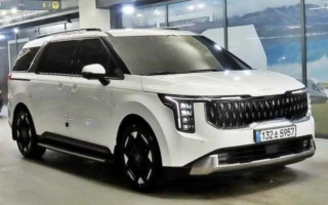 EV6롱레인지 중고차 더 뉴 카니발 4세대 디젤 9인승 노블레스 매물 사진 12 - 2024/10 77,735km